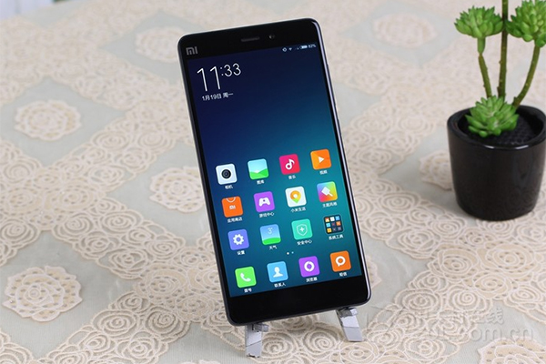 6020mAh怪獸來襲 八款強續航熱門機推薦