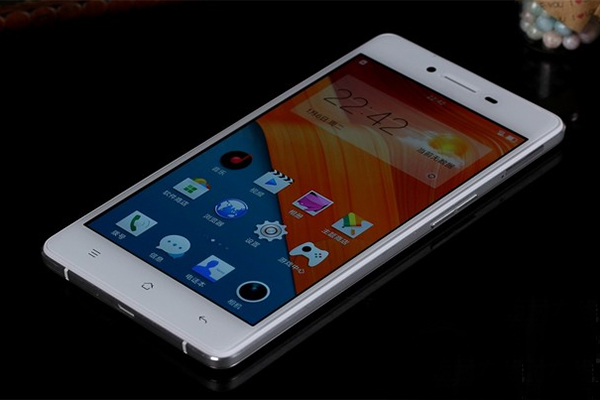 拍照本領(lǐng)哪家強(qiáng) 八大拍照實(shí)力派手機(jī)薦