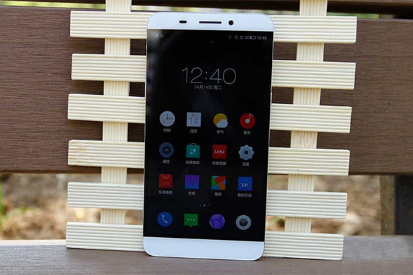 誰(shuí)將引領(lǐng)未來(lái)?各平臺(tái)最強(qiáng)芯手機(jī)搜羅