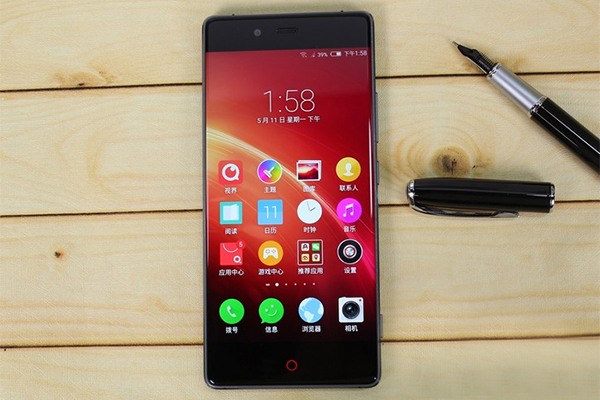 功能豐富性能強 八大品牌4G旗艦手機薦