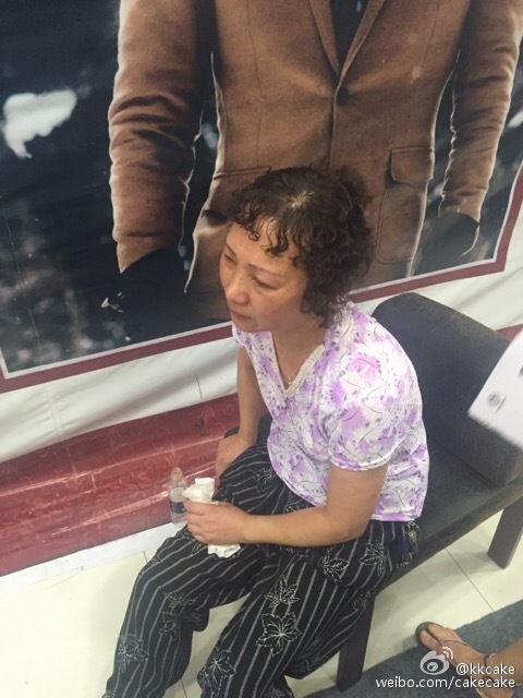 視頻：女子被攪入手扶電梯身亡 太慘了！