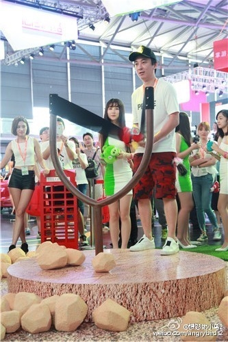 王思聰 chinajoy showgir ChinaJoy美女圖 chinajoyshowgirl走光