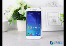 超薄機身+全網(wǎng)通 三星A8今日報價2699