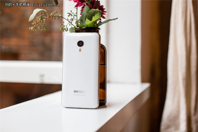 有贈品更超值 魅族 MX4 Pro售價1999元