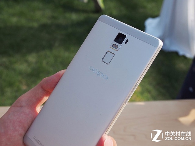 強續航大屏機 OPPO R7 Plus報2799元 