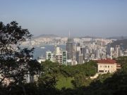 交通銀行機器人火了 嘴甜賣萌惹人愛