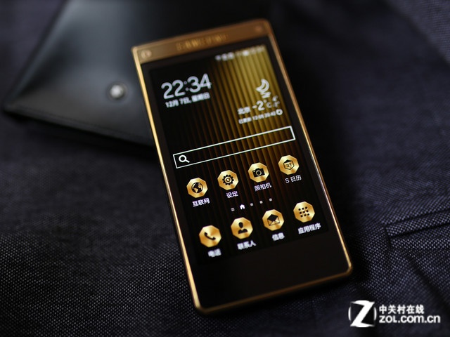 W系列首款雙卡4G 三星W2015報價18888