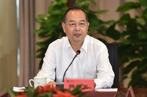 人民日報(bào)社社長楊振武