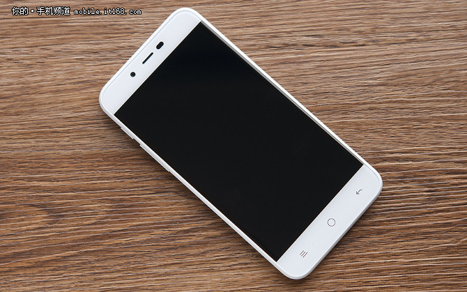 紅辣椒X1評測:699元指紋手機(jī)體驗(yàn)如何？