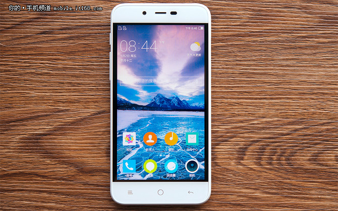 紅辣椒X1評測:699元指紋手機(jī)體驗(yàn)如何？