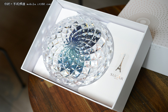 女神定制寶石加身 糖果SUGAR 2C開賣