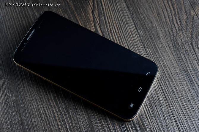 千元高性?xún)r(jià)比手機(jī) TCL么么噠3N僅售899