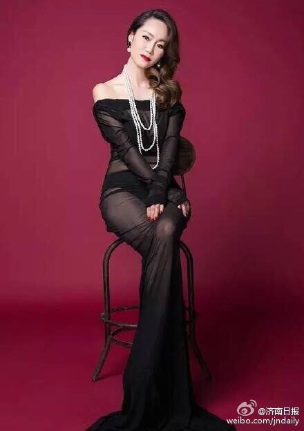 50歲女子美貌堪比少女 網友驚呼為“美魔女”