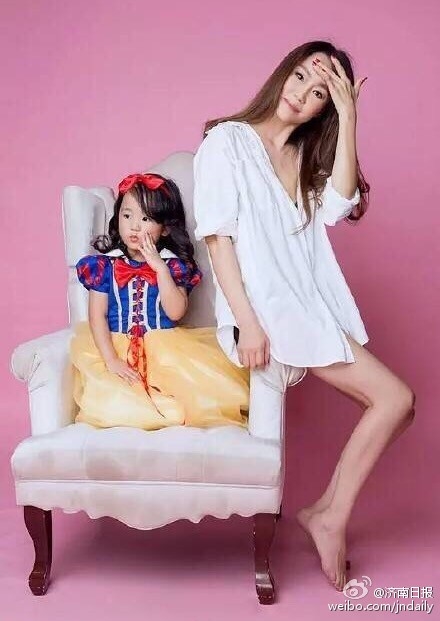 50歲女子美貌堪比少女 網友驚呼為“美魔女”