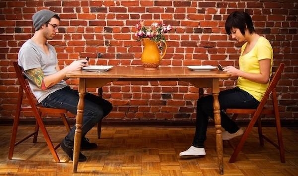 贊同嗎?標(biāo)點都不會用的人 發(fā)短信不真誠