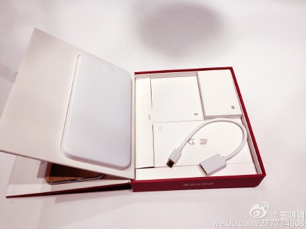 HB+ZUK黃渤定制手機發布 開箱照曝光 