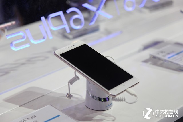 vivo參展移動全球大會 X6&X6Plus受追捧