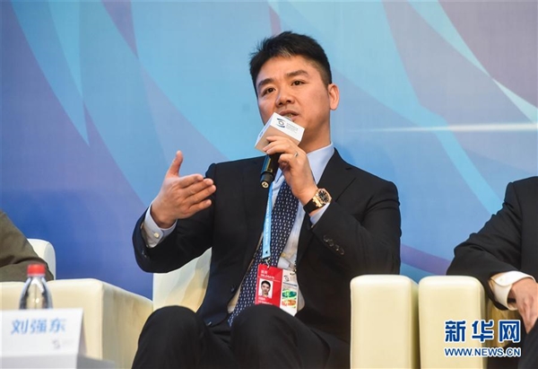 畫面太美!雷軍/馬云/李彥宏/馬化騰穿上西裝后