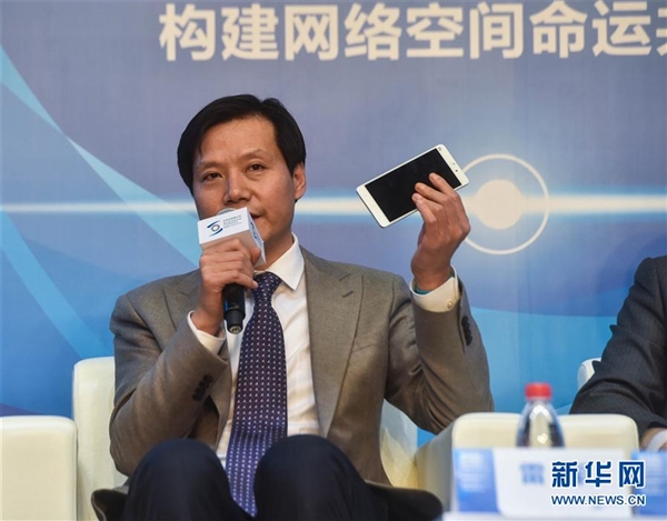 畫面太美!雷軍/馬云/李彥宏/馬化騰穿上西裝后