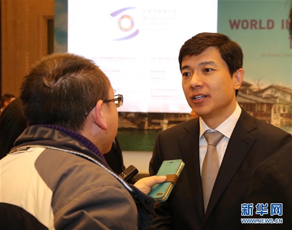 畫面太美!雷軍/馬云/李彥宏/馬化騰穿上西裝后