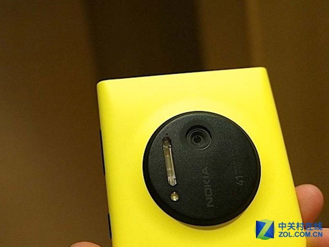 高像素拍照利器 諾基亞1020報價1130元