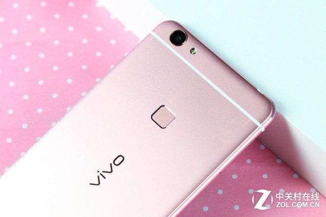 粉嫩迷人 玫瑰金版vivo X6Plus真機圖賞