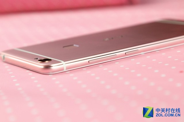 粉嫩迷人 玫瑰金版vivo X6Plus真機(jī)圖賞