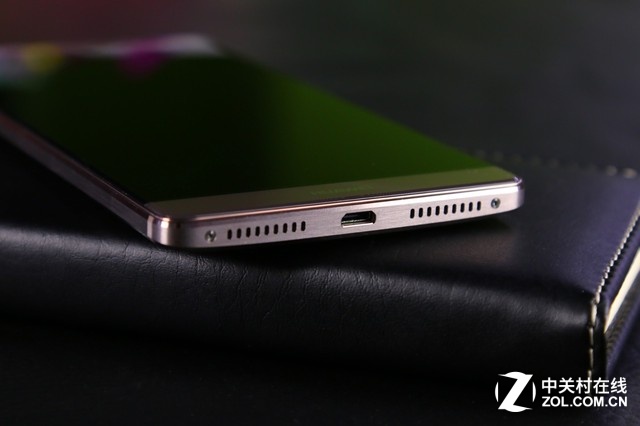 精湛設(shè)計(jì)與工藝 華為Mate8摩卡金版圖賞