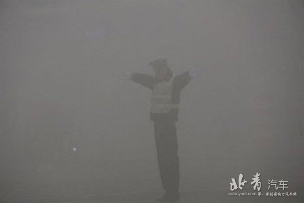 為空氣質量拼了：油價不下調 霧霾費準備開征