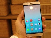 大屏八核全網通 華為榮耀7i報價1980元