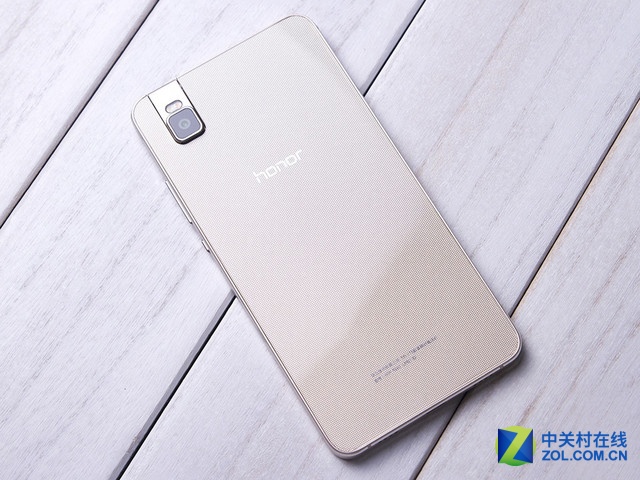 可旋轉(zhuǎn)鏡頭+指紋 華為榮耀7i現(xiàn)貨價2270