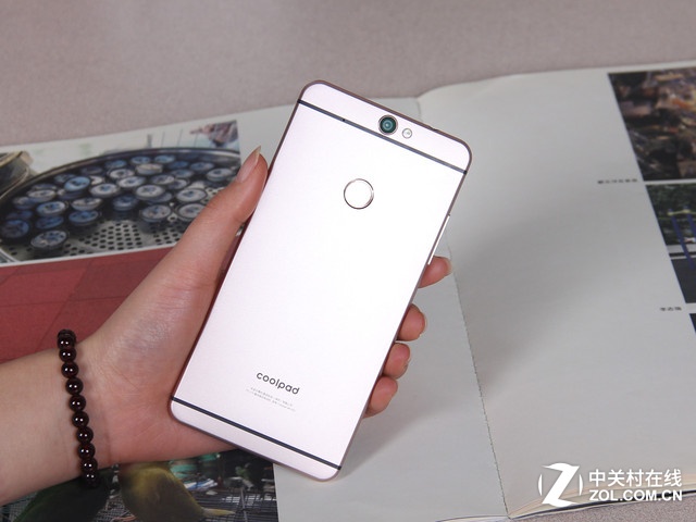 配備安全系統(tǒng) 酷派鋒尚MAX官網(wǎng)報2499元 