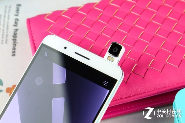 打開年輕人的新視界 榮耀7i開箱圖賞