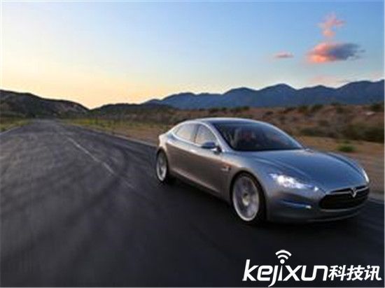 特斯拉起火自燃：電動汽車是否真的安全？