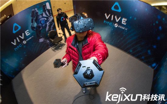HTC Vive二月底可預訂！VR會重振HTC？