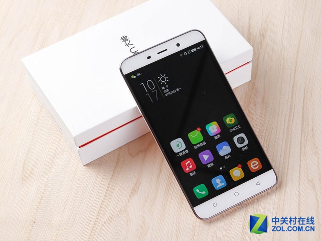 人氣不輸Note5 近期發布/上市手機盤點 