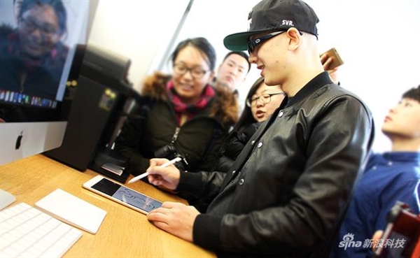 蘋果為猴年推出紀念版手表：只賣到元宵節節