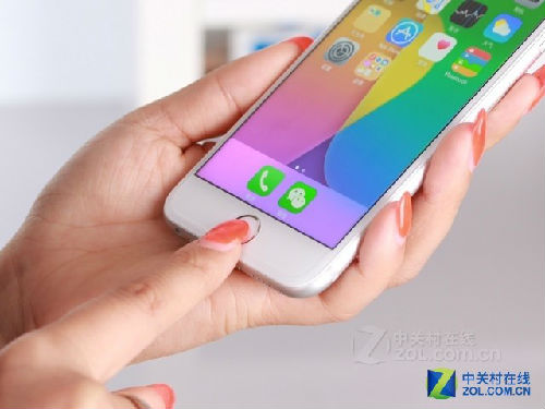 下雪天 蘋果 <a href=/mobile/ target=_blank class=infotextkey>手機(jī)</a>