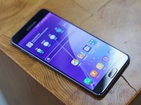 全新Galaxy A7續航體驗 3300mAh大電池