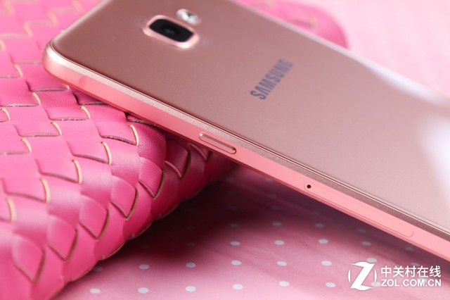 突破性外觀設計 粉色三星Galaxy A9圖賞