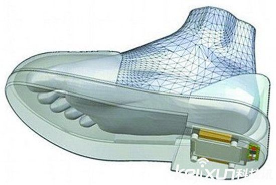 智能鞋子搶風(fēng)頭：不僅能說話還能給手機(jī)充電！
