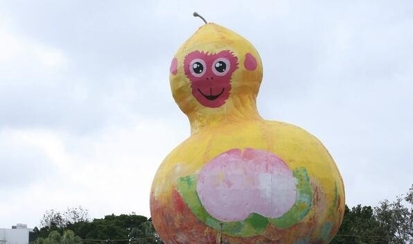 網友吐血 臺灣燈會又現神物:碉堡了