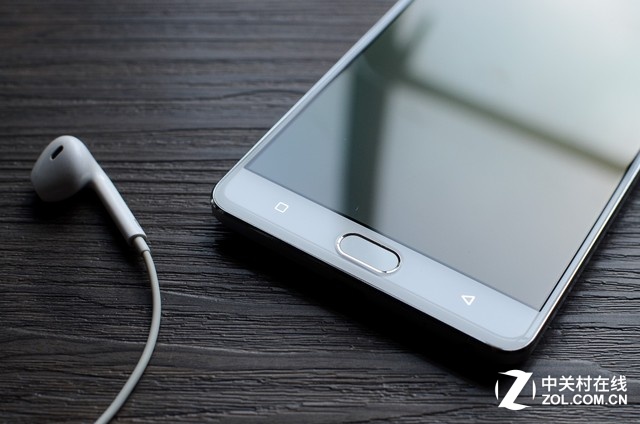 商務(wù)手機(jī)也有高顏值? 金立M5 Plus圖賞