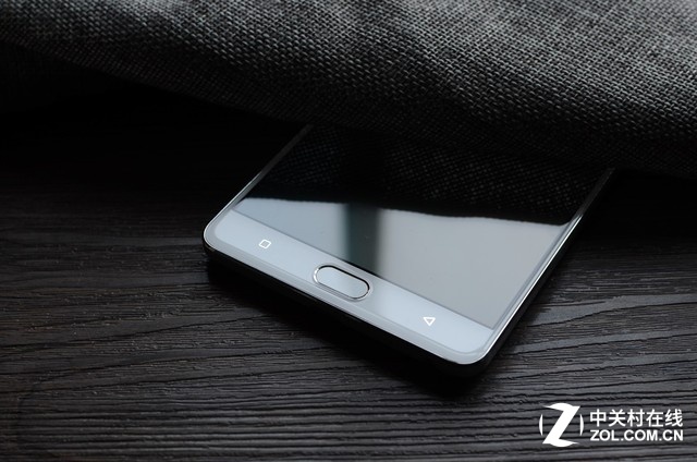 商務(wù)手機(jī)也有高顏值? 金立M5 Plus圖賞