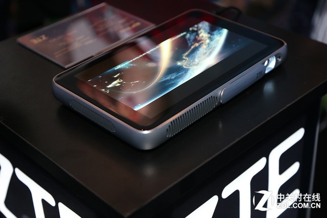 中興智能微投Spro Plus體驗 投影平板融合