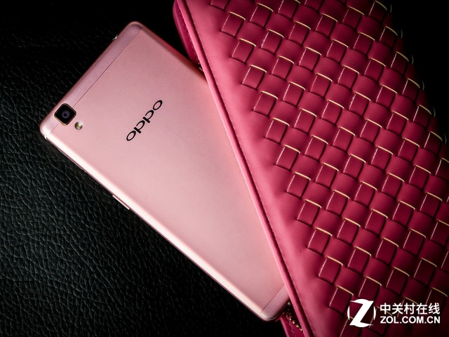 情人節(jié)送什么? 市售玫瑰金手機(jī)好選擇