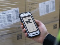 搭物聯(lián)網(wǎng)版Win10 松下FZ-F1手機展示