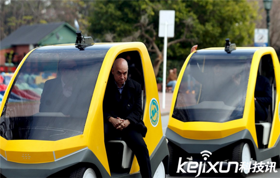 無(wú)人駕駛汽車將顛覆交通行業(yè) 只不過(guò)得等20年