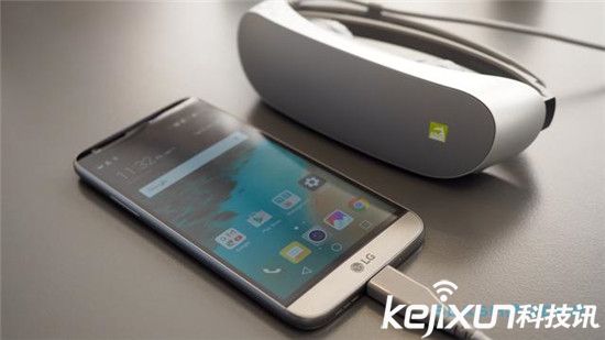 LG 360 VR上手：三星Gear VR不淡定了！