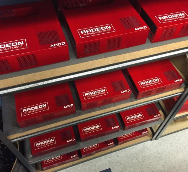 AMD DX12/VR神機再曝光：頂九臺Xbox One 